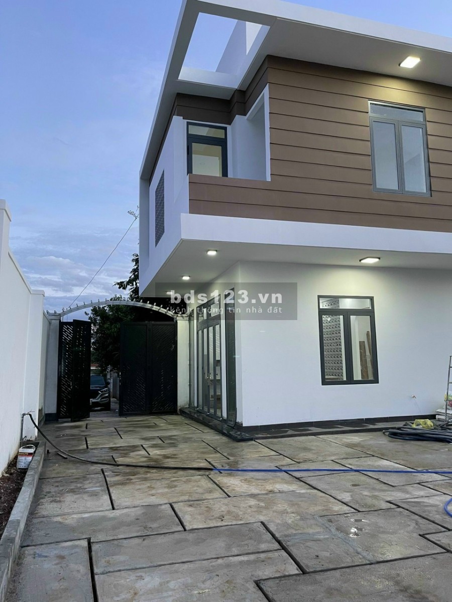 Bán biệt thự đẹp Y Moal thành phố buôn ma Thuột Đăk Lăk, liên hệ 0972782808