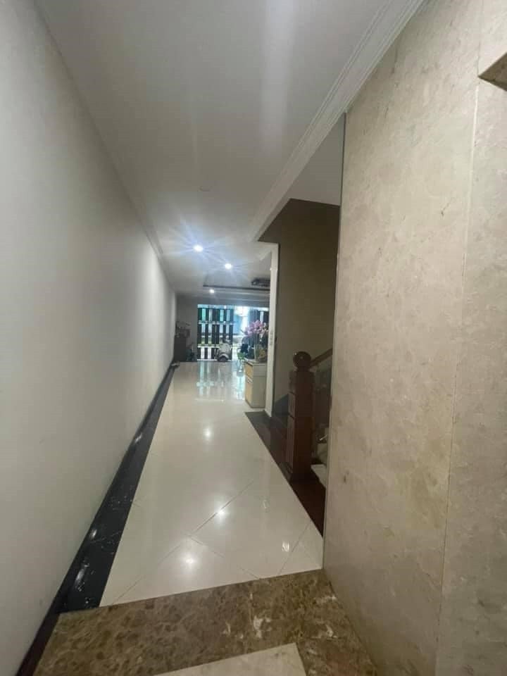 Bán nhà Nguyễn Thị Định, 7 tầng 110 m2, thang máy, kinh doanh,…