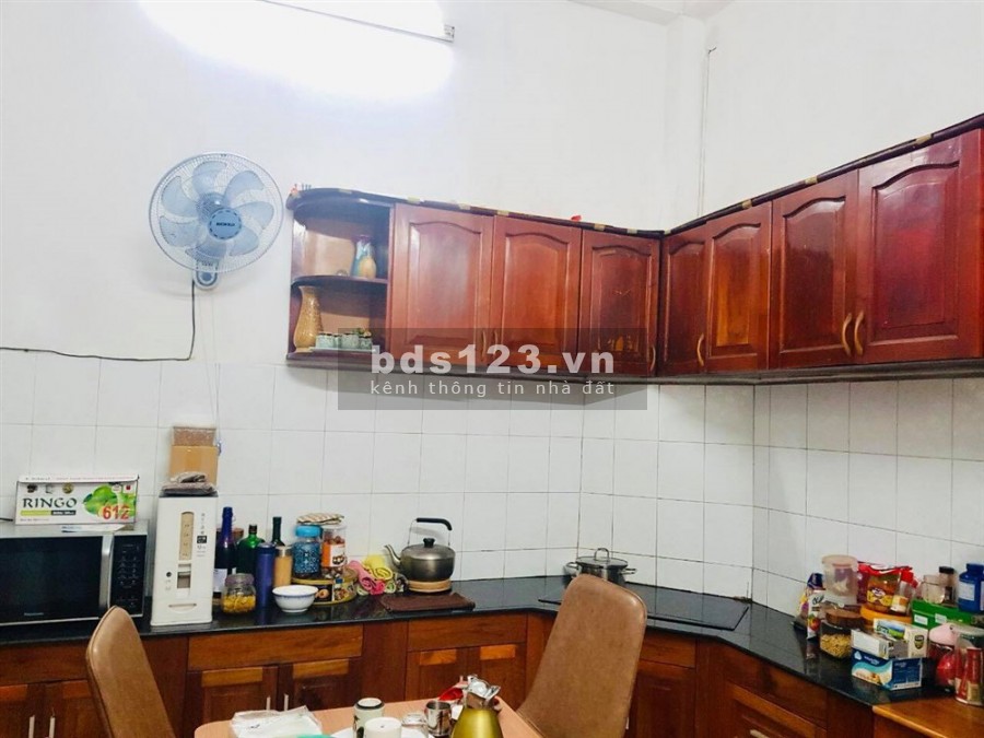 Bán nhà Trường Chinh diện tích sử dụng 48m2, 2 tầng, bê tông…