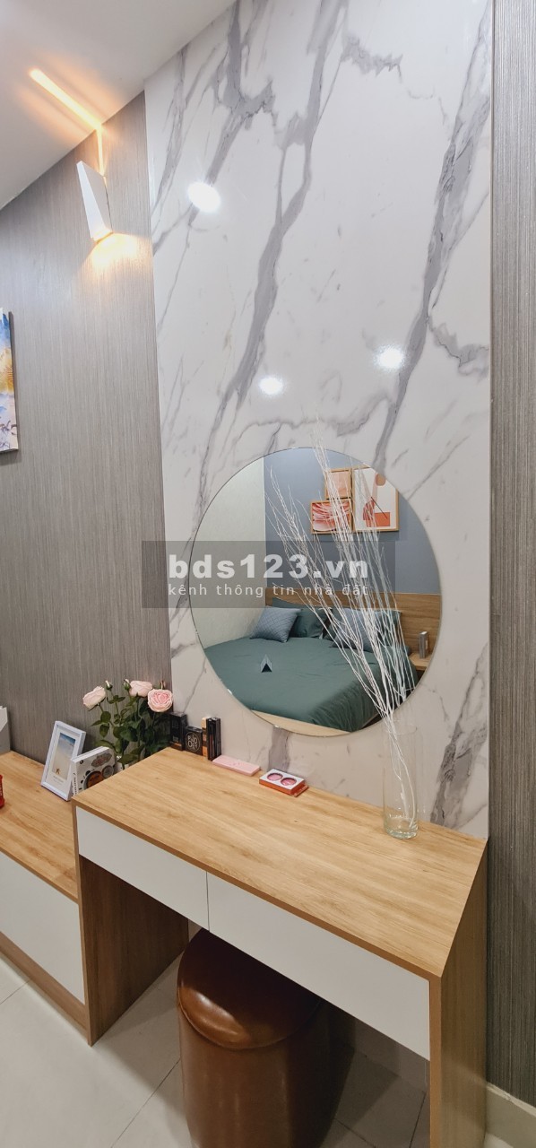 Bán căn hộ nội bộ diện tích 52m2, giá. chỉ 1.1 tỷ, 2 phòng ngủ, liền kề Visip 1