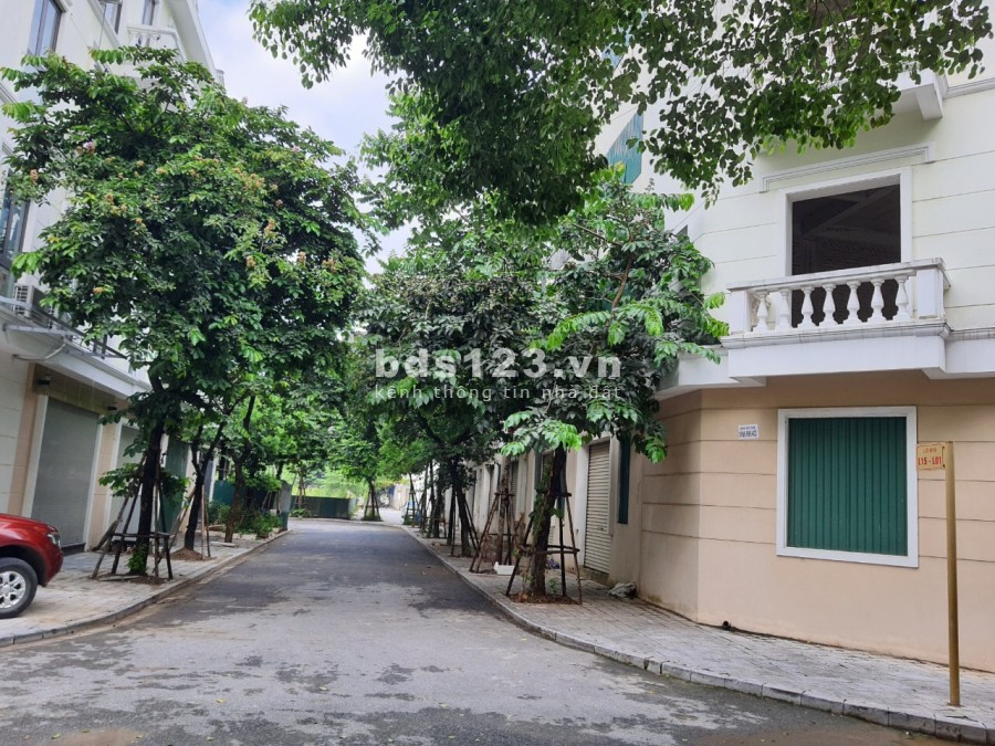 Bán biệt thự khu D Nam Cường, Hà Đông, lô góc 3 mặt tiền diện tích 100m2 Xây Full đất