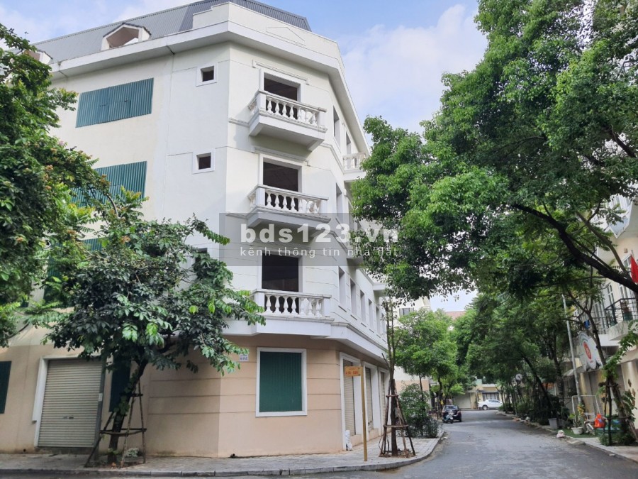 Bán biệt thự khu D Nam Cường, Hà Đông, lô góc 3 mặt tiền diện tích 100m2 Xây Full đất