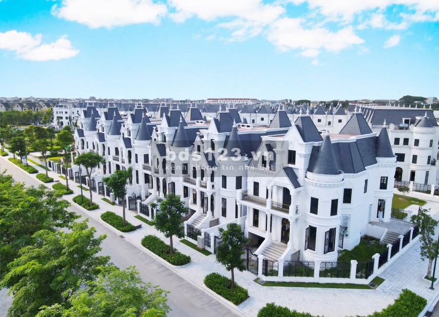 Bán biệt thự Tây Hồ 150m2 chỉ 36 tỷ đã có sổ đỏ, CK5% HTLS 0% trong 12 tháng