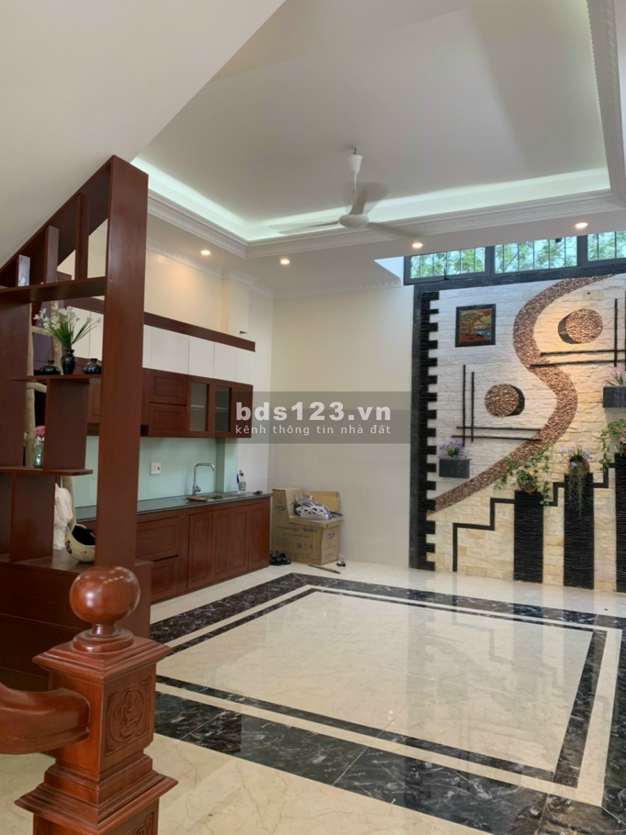 Bán nhà Cầu Giấy, ngõ nông rộng thoáng, diện tích sử dụng 34m2 giá nhỉnh 3 tỷ