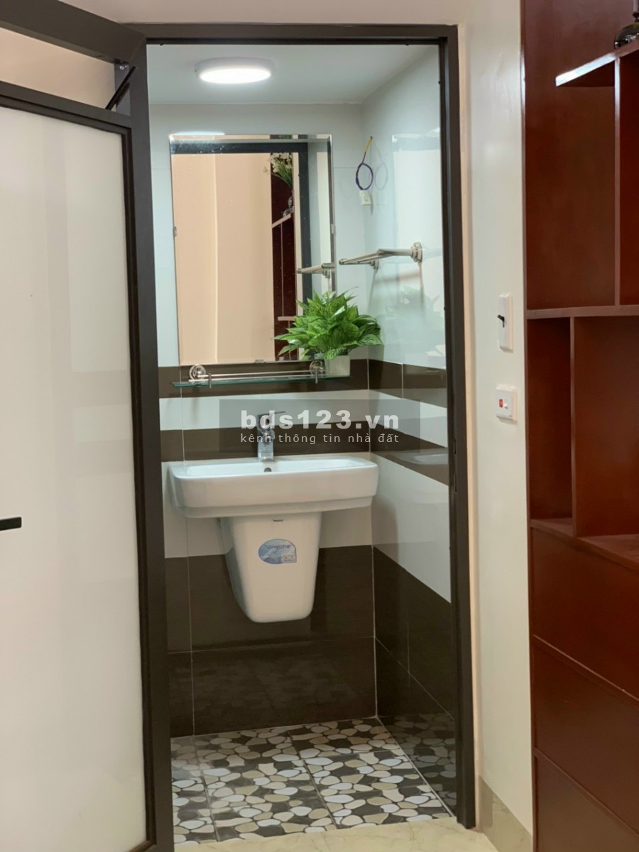 Bán nhà Cầu Giấy, ngõ nông rộng thoáng, diện tích sử dụng 34m2 giá nhỉnh 3 tỷ