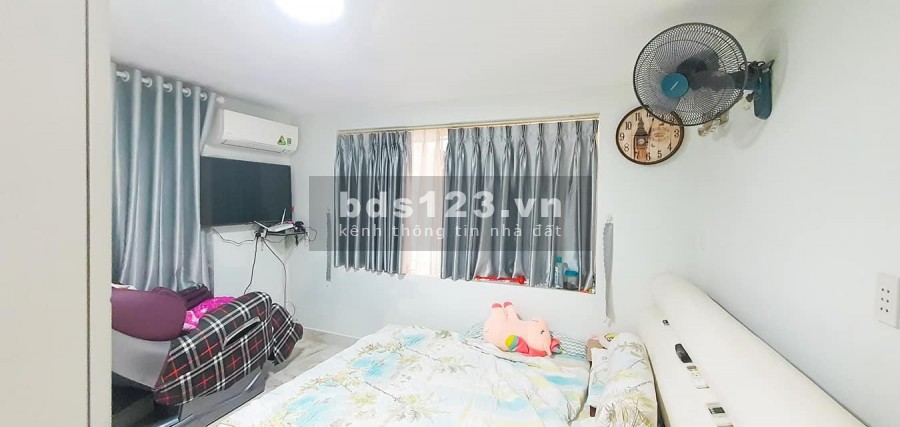 Bán nhà nguyên căn Quận 3 Lý Chính Thắng, 2 mặt tiền 4 chỗ đậu cửa, lh 0907234201