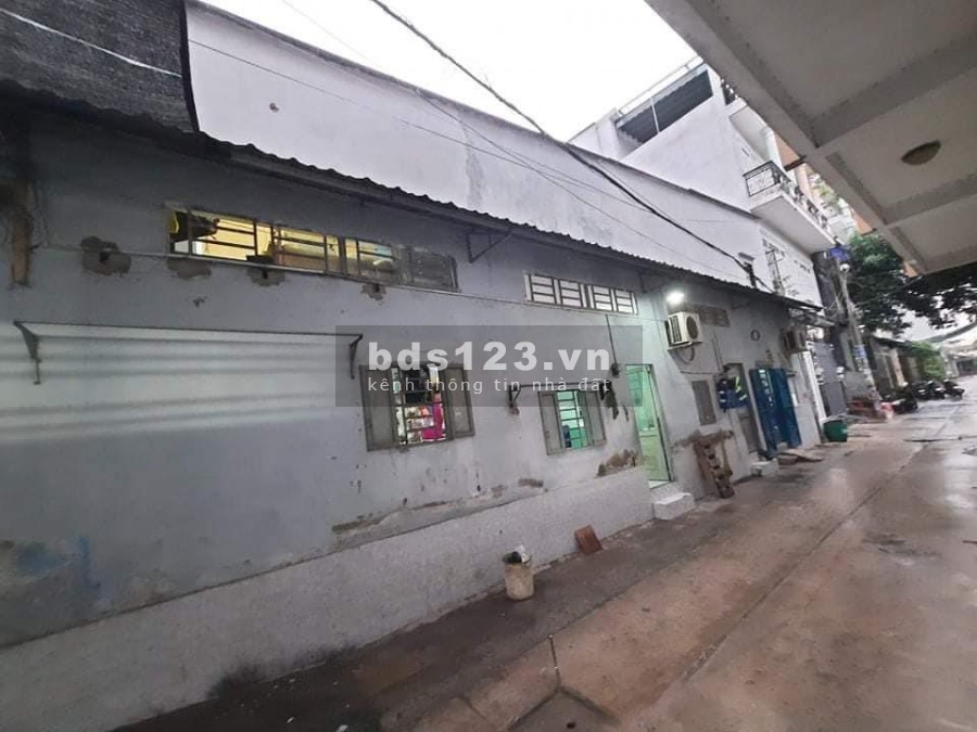 Bán nhá mặt tiền đường số 8 ngang 8m, dt 160m2, giá bán 11 tỷ, lhcc
