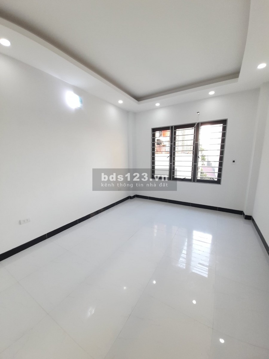 Bán nhà 5 tầng, ô Tô vào tận cửa Mua ngay tặng mảnh đất 31m2 vị trí đắc địa tại Vân Canh, Hoài Đức