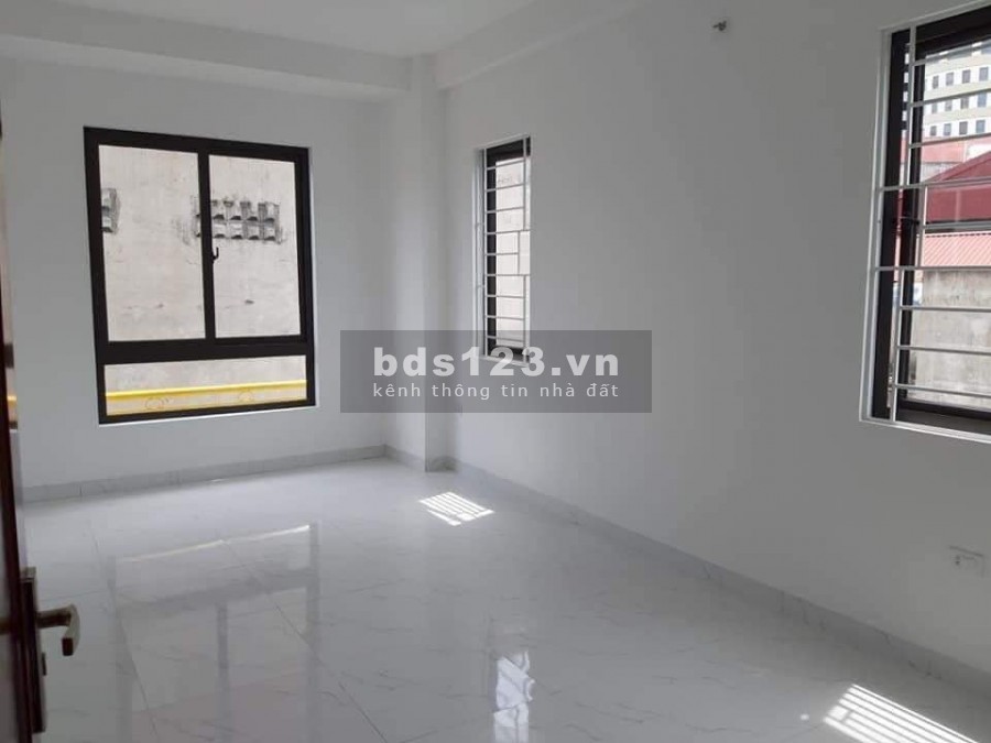 Bán nhà 5 tầng, ô Tô vào tận cửa Mua ngay tặng mảnh đất 31m2 vị trí đắc địa tại Vân Canh, Hoài Đức