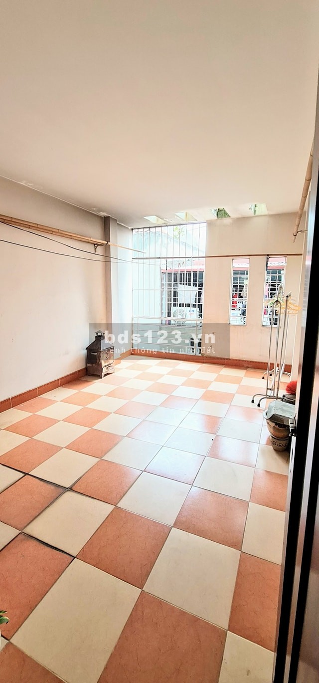 Nhà riêng trung tâm quận Thanh Xuân gần ô tô, 4 tầng dtsd 54m2 giá bán 5 tỷ 2