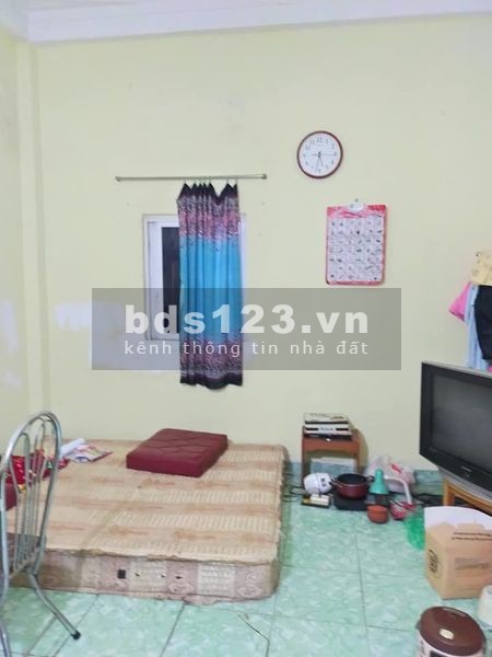 Bán nhà lô góc Kim Mã siêu rẻ dt 40m2, giá bán nhỉnh 3 tỷ, sổ đỏ cất két