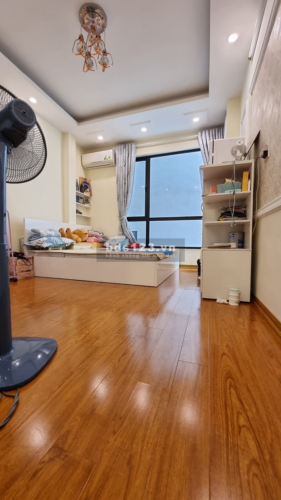 Cần bán nhà mặt ngõ Thịnh Quang, Đống Đa, ô tô kd đỉnh, dt 47m2, 6 tầng, 11 phòng khép kín