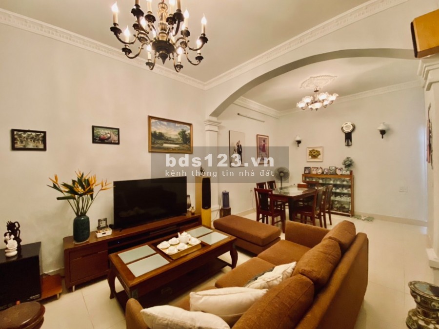 Bán gấp nhà Đê La Thành, Ô Chợ Dừa, Kinh doanh, diện tích sử dụng 41m2, giá 3.6 tỷ