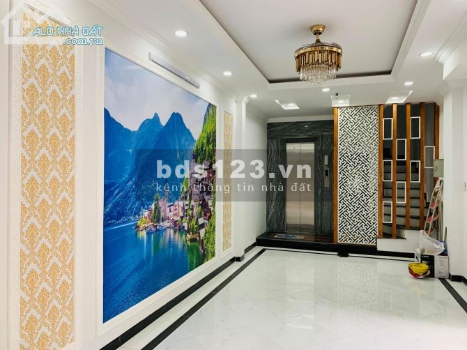 Bán nhà Lê Trọng Tấn, ô tô 7 chỗ vào nhà, tháng máy diện tích sử dụng 55m2, giá 9 tỷ