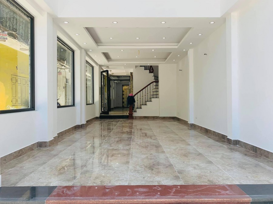 Mặt đường Kim Ngưu dt 80m2, đúc 7 tầng thang máy mới đẹp vào ở ngay