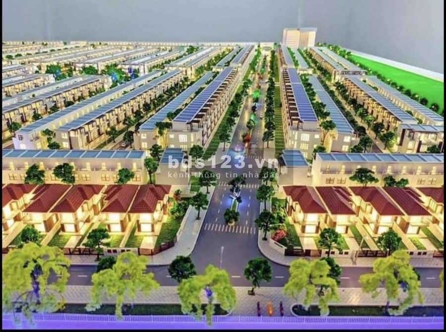 Mua đất tặng 10 chỉ vàng mới cọc đã lời khu dân cư Nam Sông Hậu, lh 0365921729