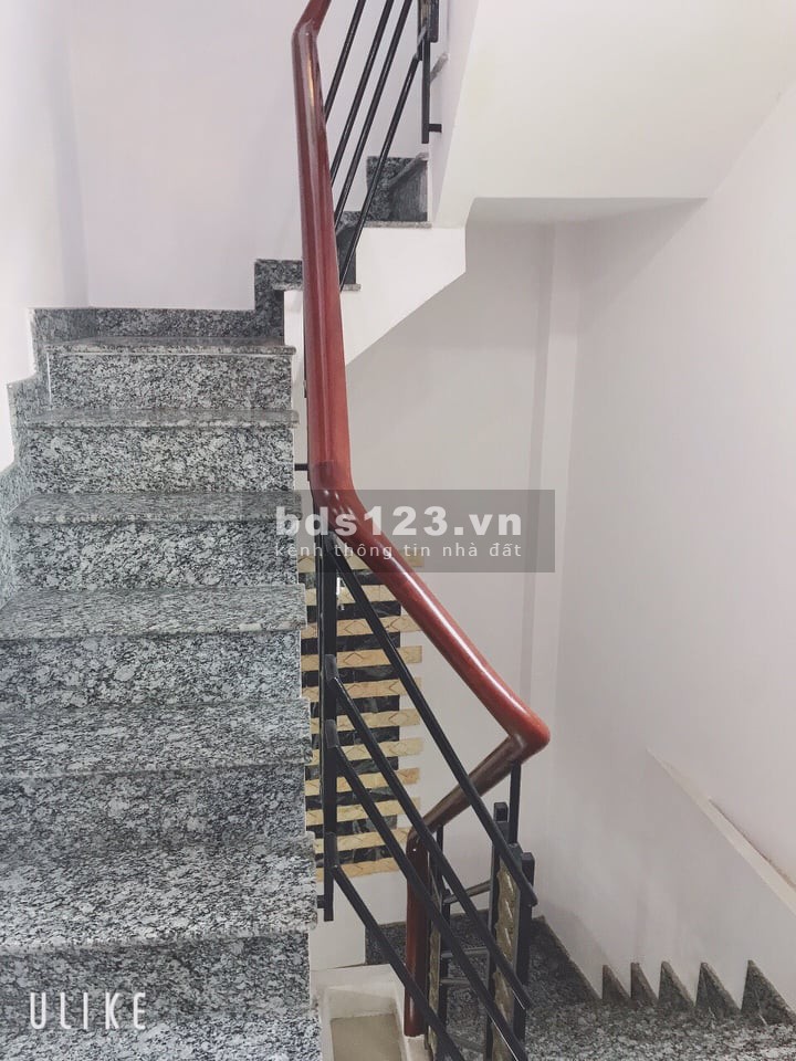 Bán gấp nhà Trung tâm Bình Thạnh, 5 tầng BTCT, giá 4.95 tỉ, pháp lý chuẩn, hoàn công đầy đủ