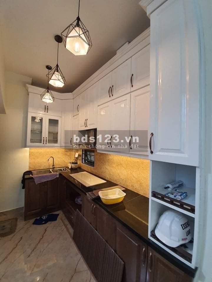 Bán nhà phố Thái Hà dt 35m2, 5 tầng, giá 5,28 tỷ nhà mới mặt tiền rộng, lh 0936505084