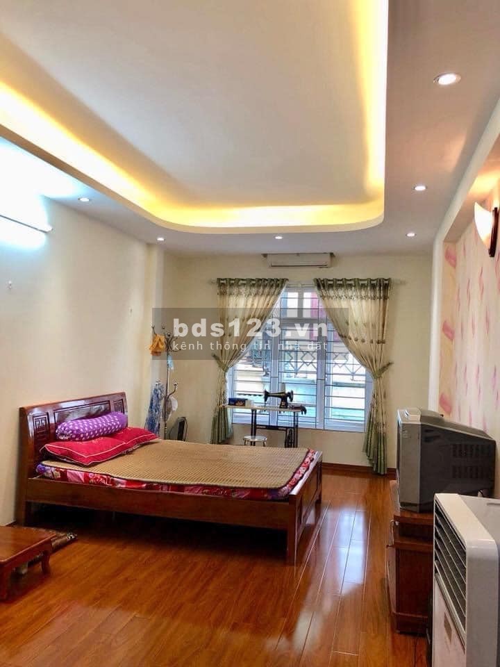 Mặt Phố, Kinh Doanh, Nguyễn Văn Cừ, diện tích 88m2 mt 5m, Quận Long Biên