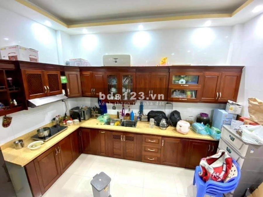 Mặt Phố Bế Văn Đàn diện tích 50m2 4 tầng, ô tô, kinh doanh giá bán chỉ 4.8 tỷ