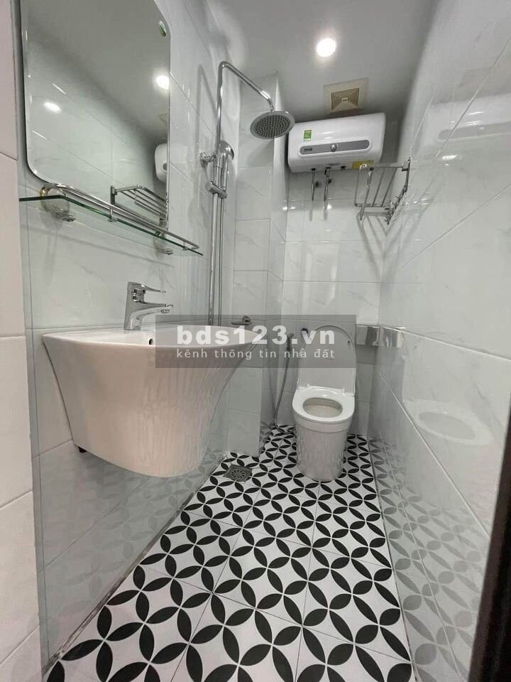 Bán Nhà Lĩnh Nam diện tích sử dụng 55m2 giá bán chính chủ 4,8 tỷ, 4 tầng đúc