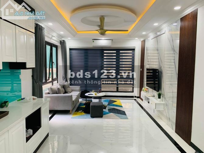 Bán nhà Lê Trọng Tấn, ô tô 7 chỗ vào nhà, tháng máy diện tích sử dụng 55m2, giá 9 tỷ