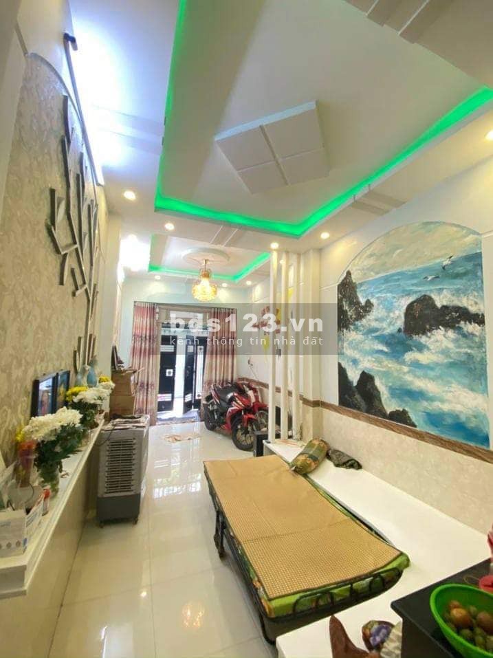 Bán nhà Lê Hoàng Phái Gò Vấp diện tích 60m2 hẻm xe hơi giá rẻ 4,7 tỷ