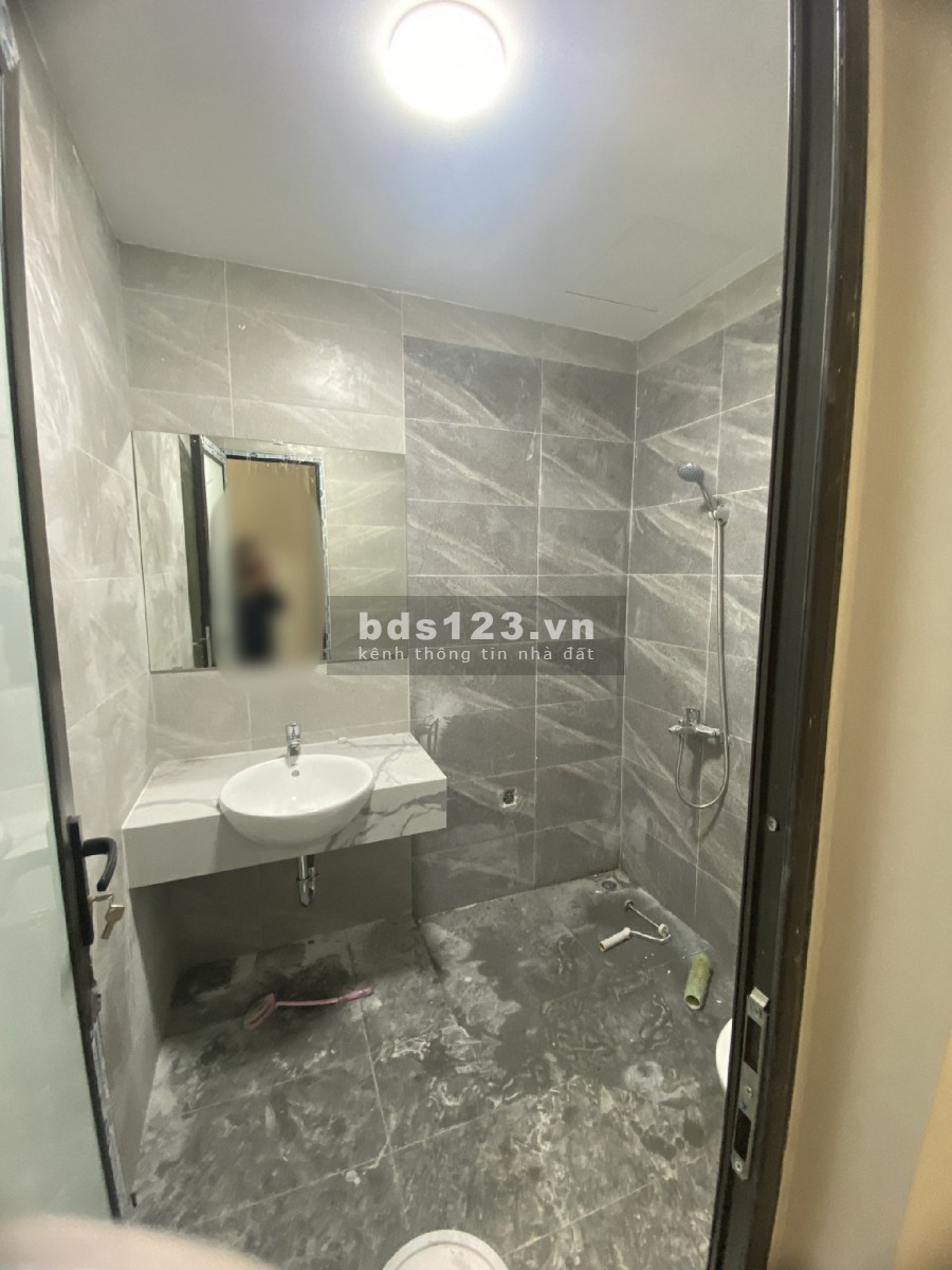 Bán nhà đẹp Nguyễn Khang Cầu Giấy ngõ thông khắp ngã 50m ra phố dt 48m2, giá chỉ 5.1 tỷ