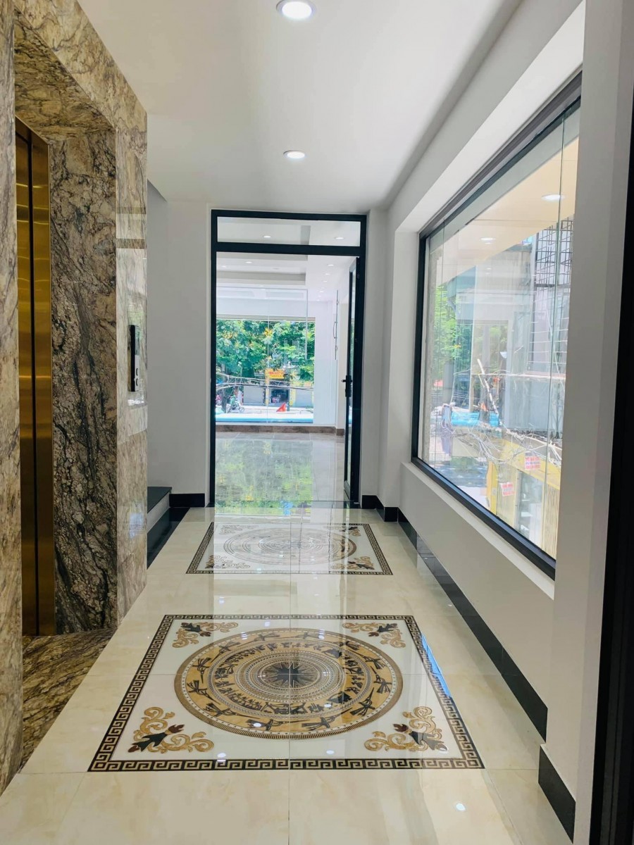 Mặt đường Kim Ngưu dt 80m2, đúc 7 tầng thang máy mới đẹp vào ở ngay