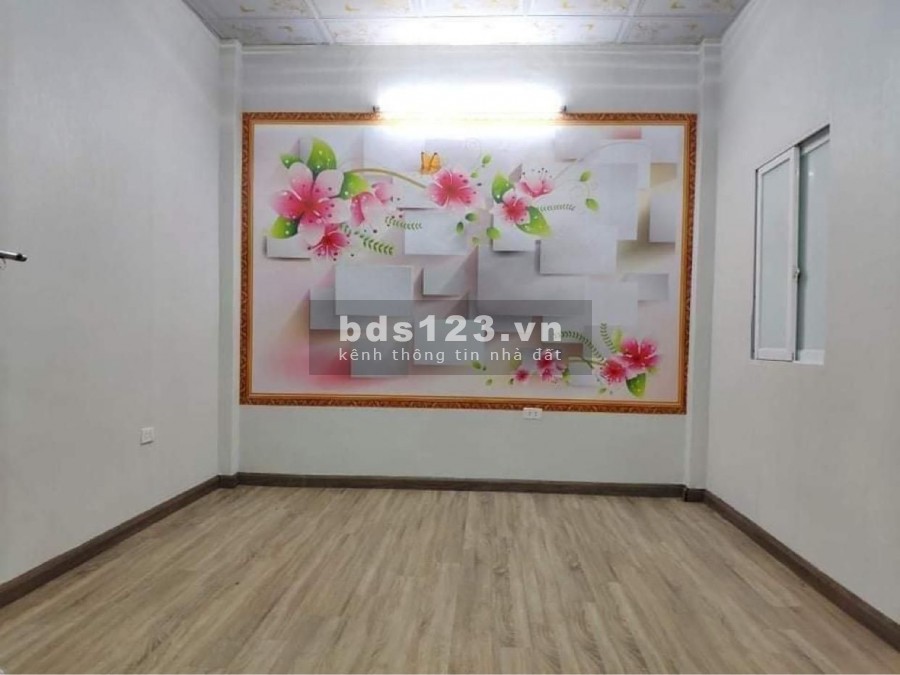 Nhà đẹp ở ngay,ô tô, gần phố, Trường Chinh, Quận Đống Đa dt 27m2, 3 tầng, giá 2.7 tỷ