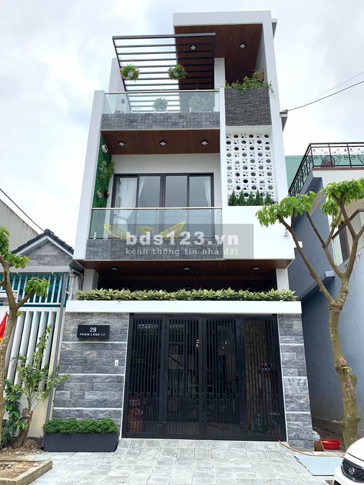 Bán nhà Nguyễn Thị Thập, Quận 7, khu dân trí cao, an ninh tốt, dt 80m2, giá 9 tỷ