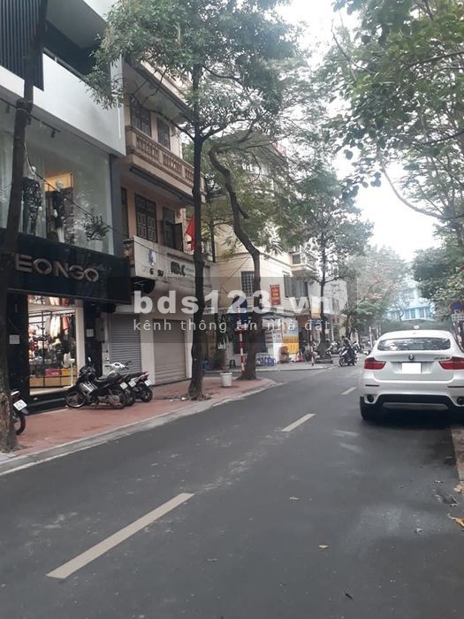 Cần bán nhà mặt phố Đỗ Quang, dt 50m2, giá 14,2 tỷ, giảm ngay 700tr cho KH giao dịch trong T8