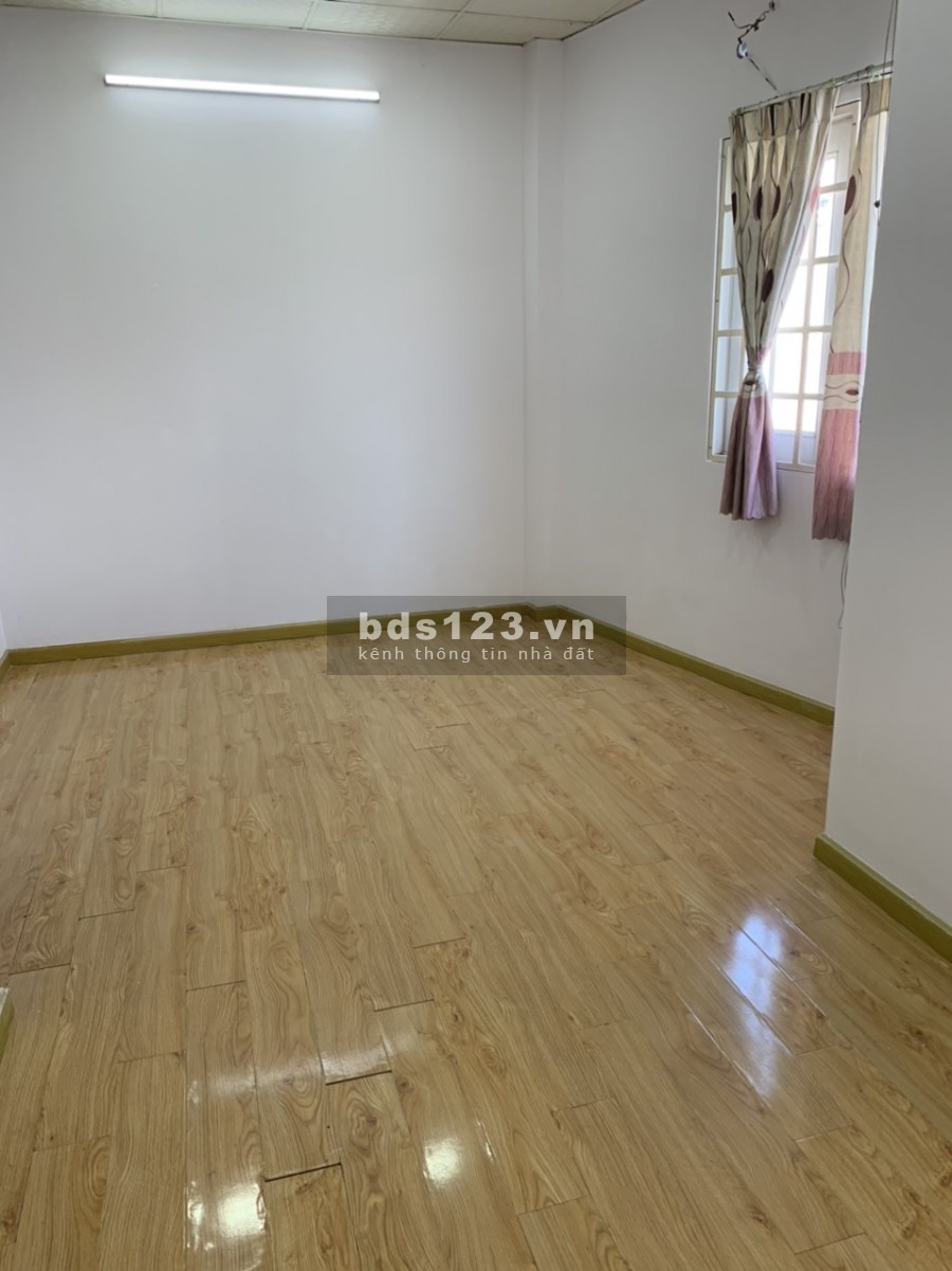 Chủ cần ra đi căn nhà xây mới long lanh, giá bán 4.3 tỷ, liên hệ 0909083678