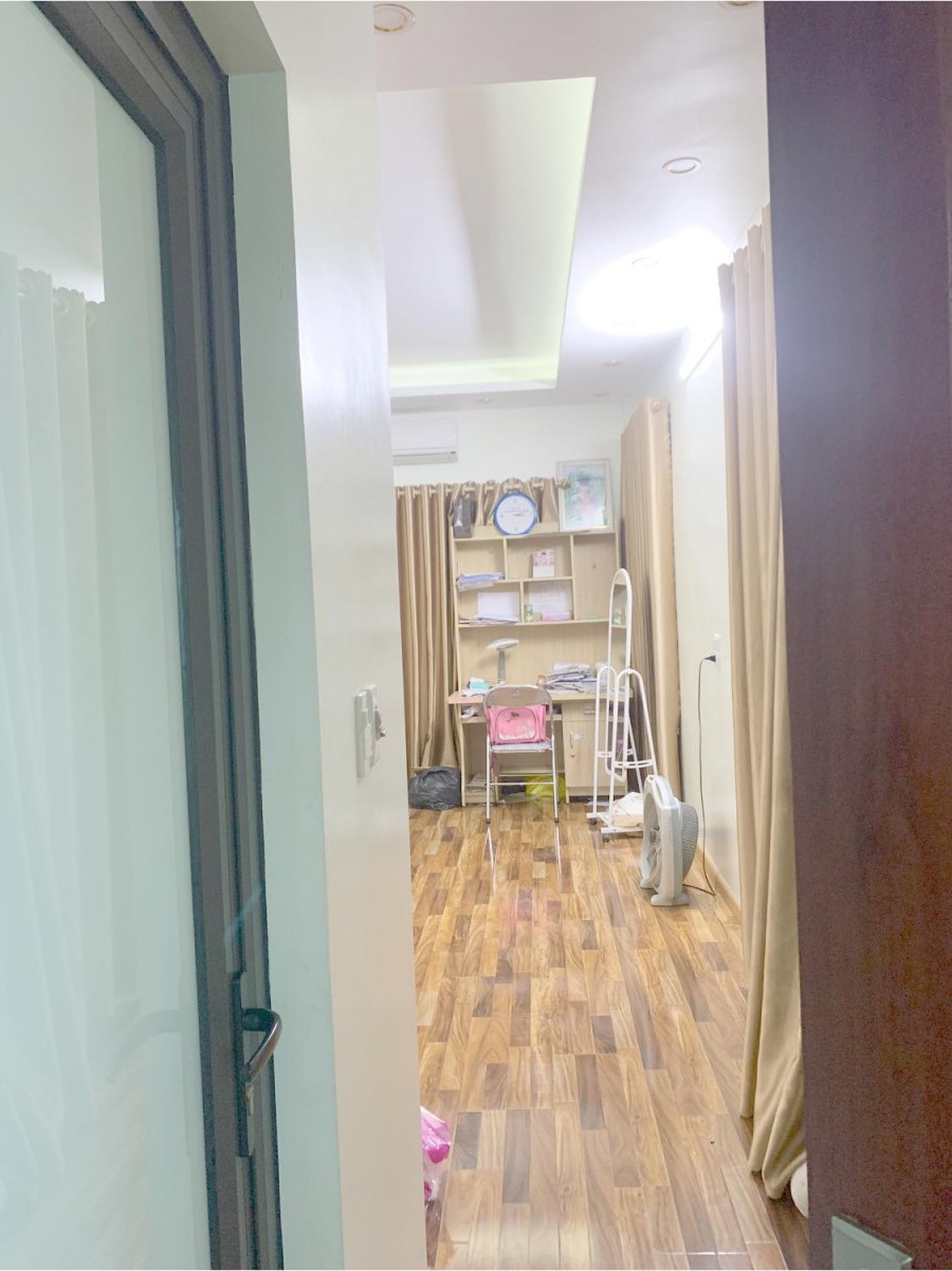 Nóng Bán nhà phố Thái Thịnh Đống Đa gần ĐH Thủy Lợi Công Đoàn MT 6m oto đỗ cửa chỉ 5.8 tỷ