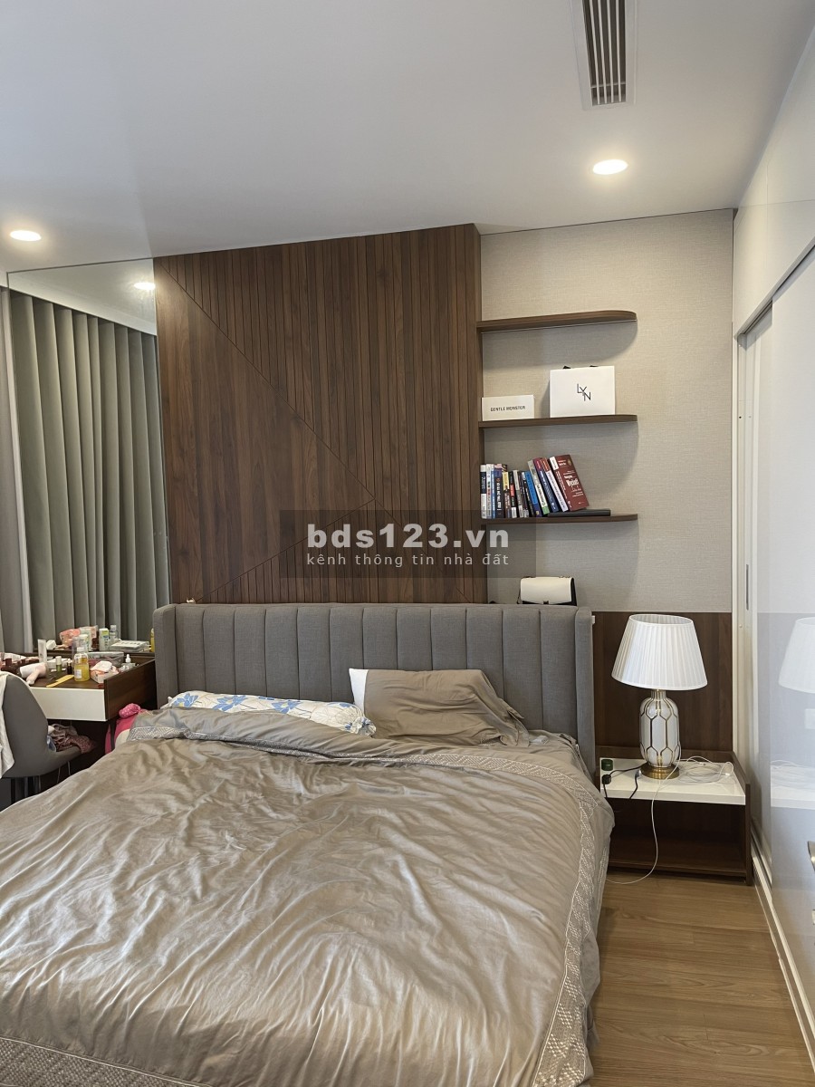 Chuyển công tác gia đình tôi cần bán căn hộ 2PN diện tích 86m2, chung cư Vinhomes Gardenia