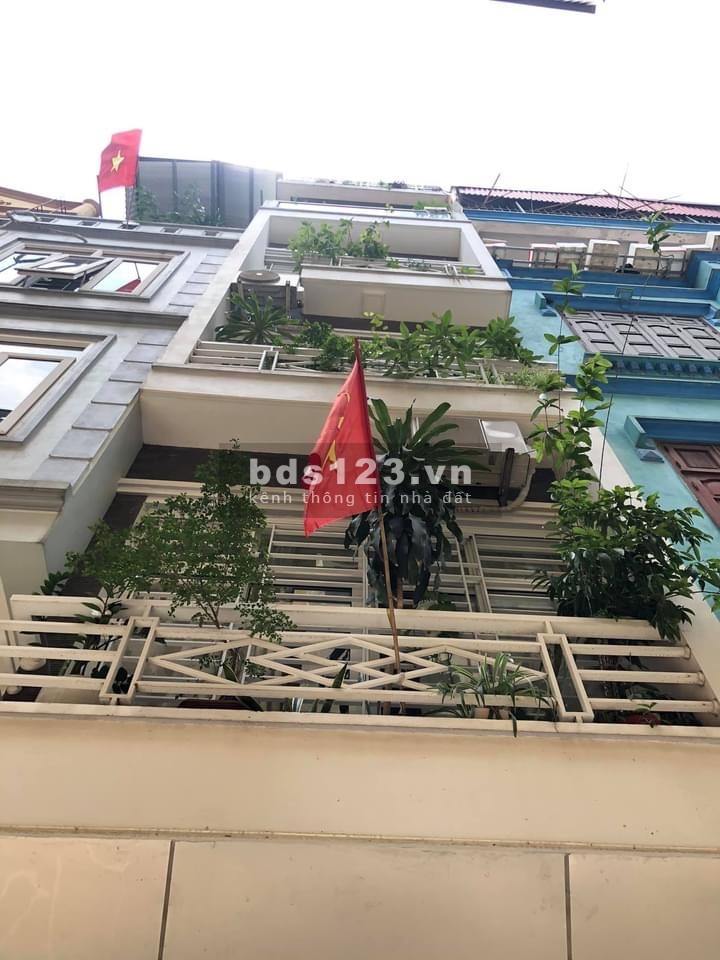 Sở hữu ngay căn nhà xịn trong khu phân lô Quân Đội siêu hiếm, 6 tầng đúc kiên cố