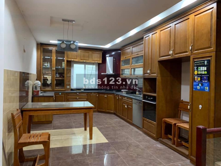 Bán gấp nhà Bùi Xương Trạch, Thanh Xuân diện tích 50m2, 4 tầng, giá chỉ 3.6 tỷ. lh 0368781929