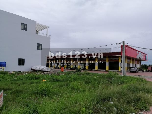 Diện tích sử dụng 120m2 thổ ngay thị trấn Thạnh Phú gần chợ Giồng Miễu