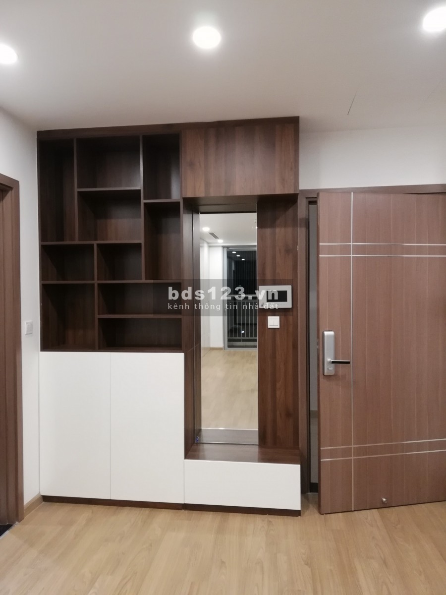 Chuyển công tác gia đình tôi cần bán căn hộ 2PN diện tích 86m2, chung cư Vinhomes Gardenia