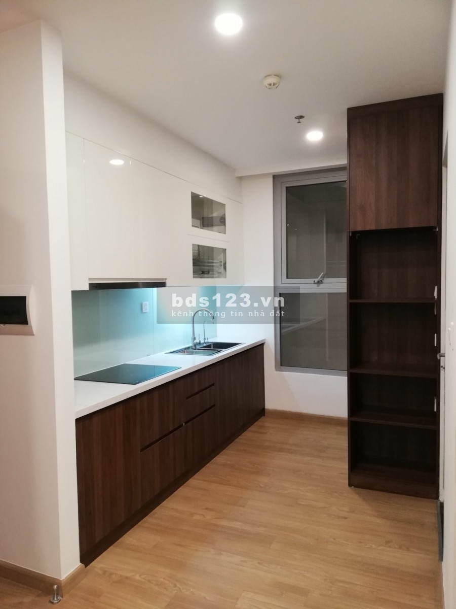 Chuyển công tác gia đình tôi cần bán căn hộ 2PN diện tích 86m2, chung cư Vinhomes Gardenia