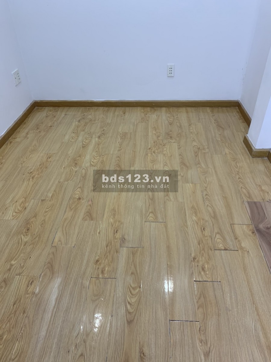 Chủ cần ra đi căn nhà xây mới long lanh, giá bán 4.3 tỷ, liên hệ 0909083678