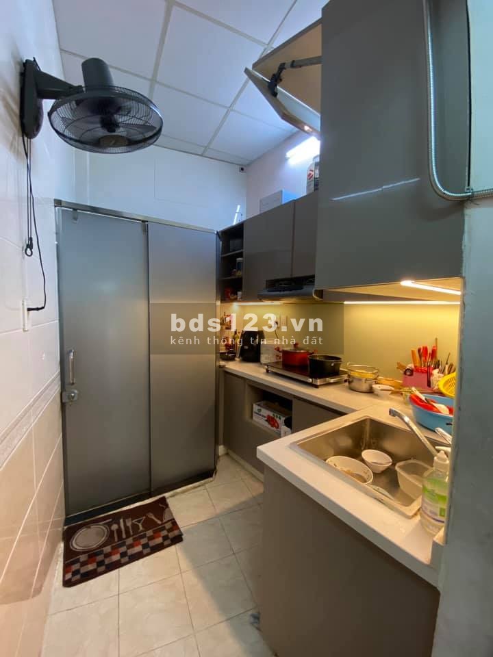 Mặt tiền đường Nguyễn Văn Công, Gò Vấp 2 tầng đúc giá 5.2 tỷ, thuận kinh doanh, lh 0969476617