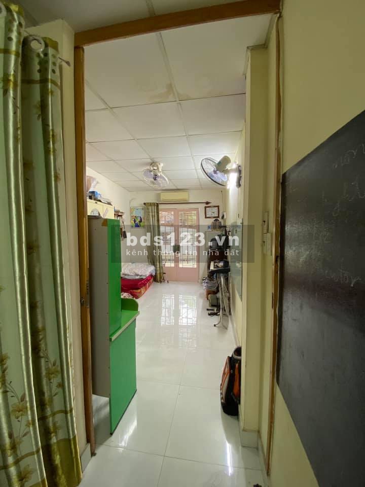 Mặt tiền đường Nguyễn Văn Công, Gò Vấp 2 tầng đúc giá 5.2 tỷ, thuận kinh doanh, lh 0969476617