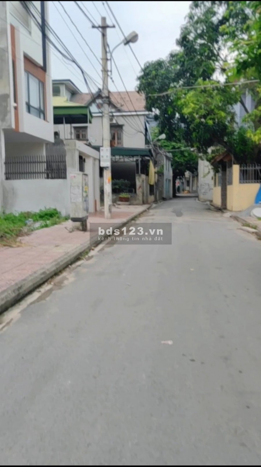 Cần bán vài ô thuộc "Nhóm nhà ở Cẩm Bình" Sau vườn hoa Cẩm Bình Cẩm Phả, sổ đỏ chính chủ