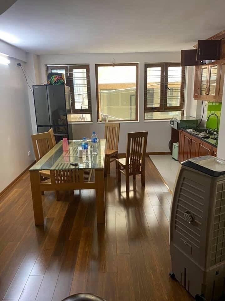Bán gấp nhà phố Khương Hạ, Thanh Xuân, ngõ đẹp nhà đẹp. Diện tích 35m2, 5 tầng, mặt tiền 4.5m.