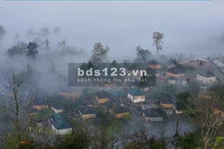Bán mảnh đất trung tâm xã Y Tý diện tích 600m2 vị trí đắc địa, khu dân cư