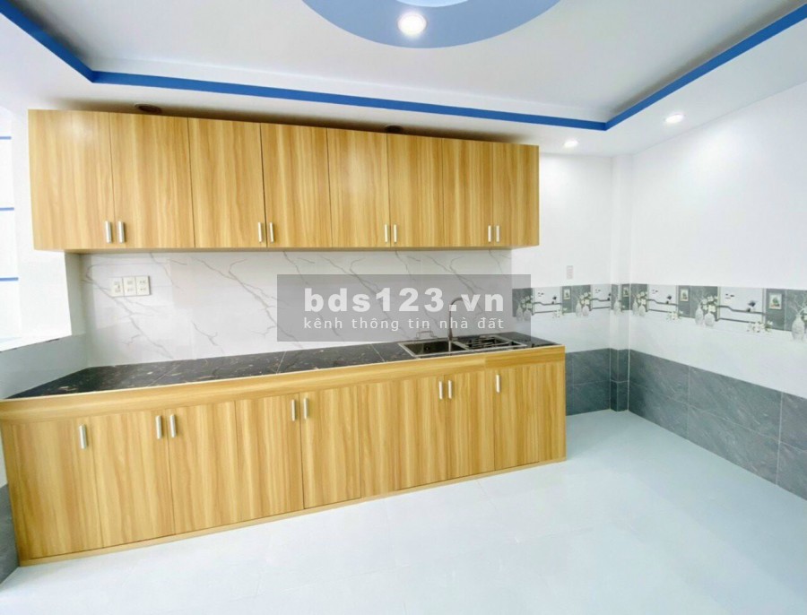 Bán nhà nguyên căn 1 trệt, 1 lầu ngay trung tâm Quận Ninh Kiều, nhà mới xây 100%