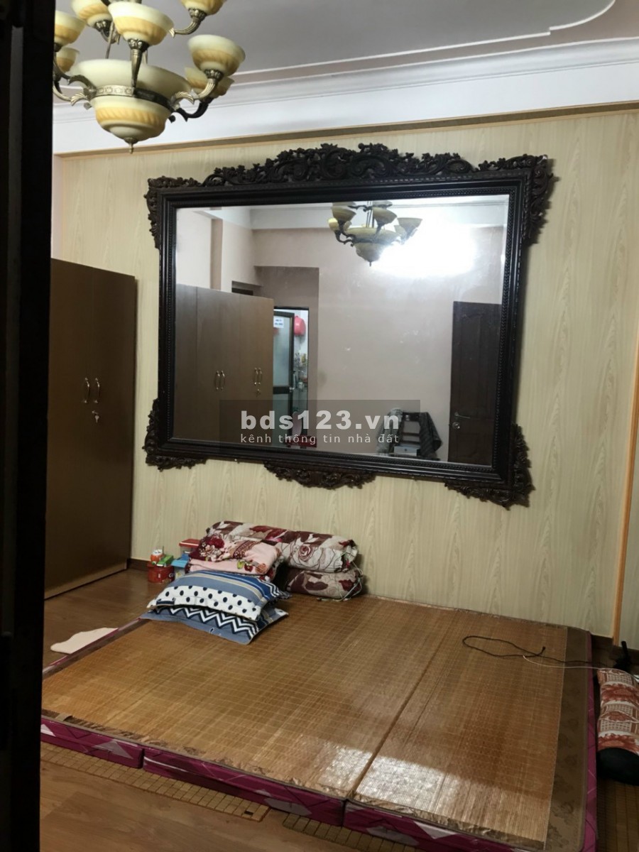 Bán nhà phố Xuân Thủy, Ngõ Rộng Thoáng Sáng Rực Rỡ, 5 tầng 3.5 tỷ