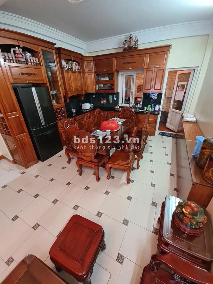 Bán nhà đẹp 5 tầng mặt ngõ 175 Lạc Long Quân ô tô tránh 79m2 giá 12,9 tỷ. LH 0912442669
