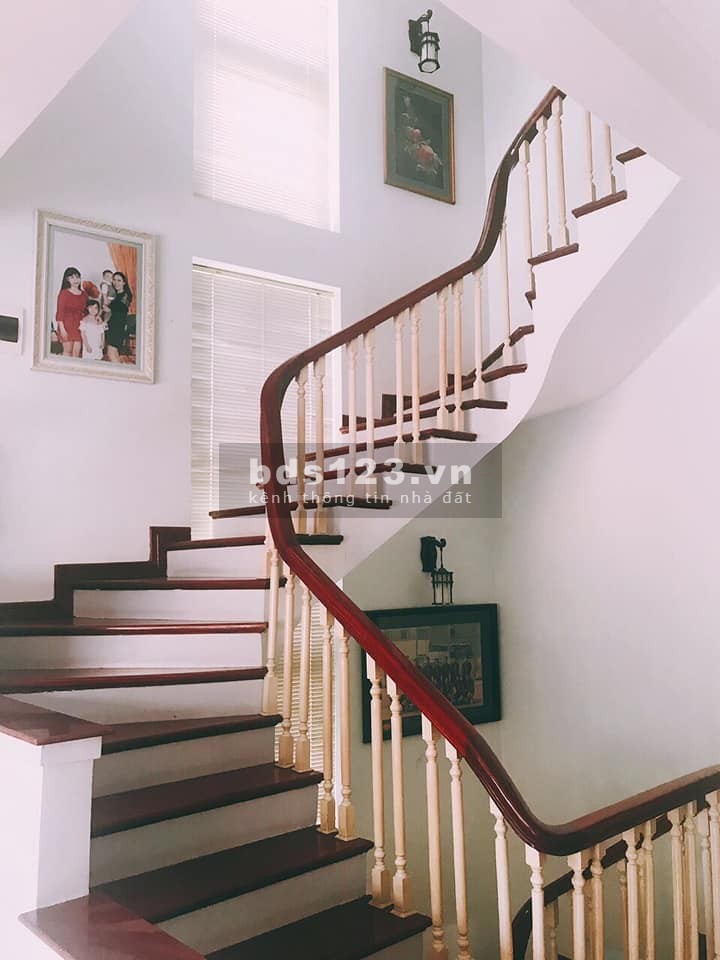 Bán nhà đẹp 5 tầng mặt ngõ 175 Lạc Long Quân ô tô tránh 79m2 giá 12,9 tỷ. LH 0912442669
